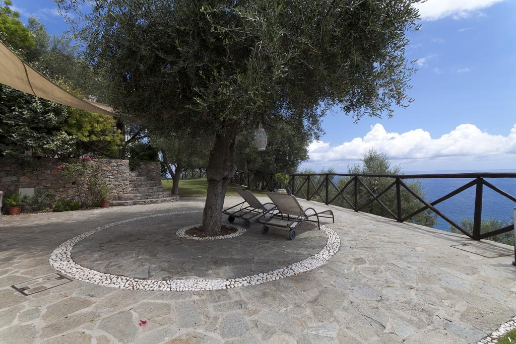 Villa Degli Ulivi B&B Finale Ligure Eksteriør bilde