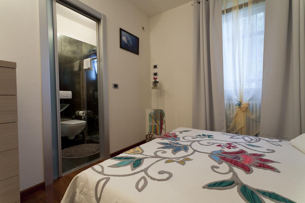 Villa Degli Ulivi B&B Finale Ligure Rom bilde
