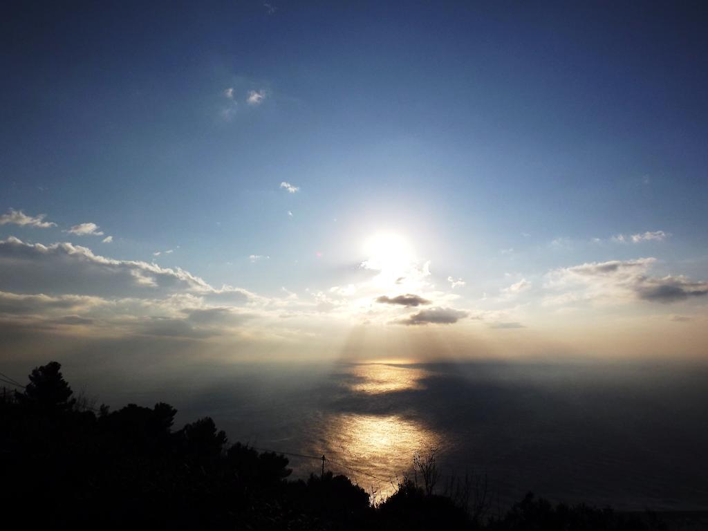 Villa Degli Ulivi B&B Finale Ligure Eksteriør bilde